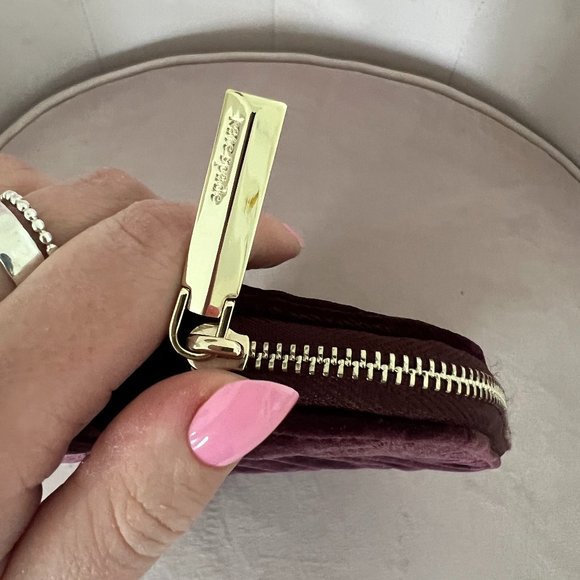 kate spade Amelia Velvet Medium Cosmetic Case bag purple cherrywood nwot - Picture 5 of 13